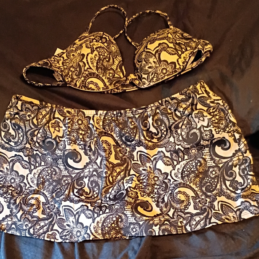 Shape FX Black and White Paisley Two-Piece Swim Set
